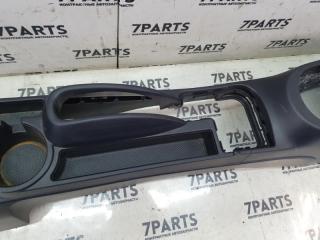 Бардачок между сиденьями TOYOTA VITZ KSP130 1KRFE 4 ракурс