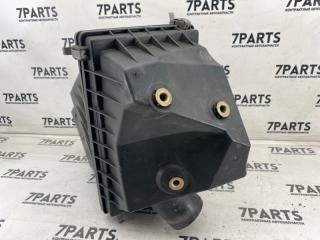 Корпус воздушного фильтра NISSAN PRESAGE U30 KA24DE 165005V100 4 ракурс