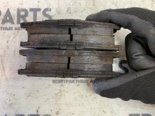 Тормозные колодки передние MITSUBISHI PROUDIA S32A 6G74 MR977345 3 ракурс