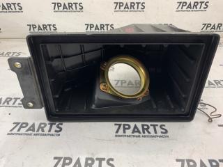 Корпус воздушного фильтра NISSAN CEDRIC PY32 4 ракурс