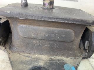 Подушка двигателя левая передняя TOYOTA HIACE TRH200 1TR-FE 12361-75080 3 ракурс