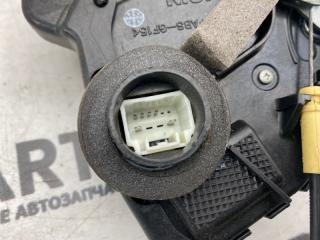 Замок двери правый передний TOYOTA HIACE TRH200 1TR-FE 4 ракурс Замок двери правый передний TOYOTA HIACE TRH200 1TR-FE 4 ракурс