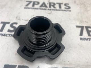 Крышка масляной горловины NISSAN CARAVAN VWE25 ZD30DDTI 2 ракурс Крышка масляной горловины NISSAN CARAVAN VWE25 ZD30DDTI 2 ракурс