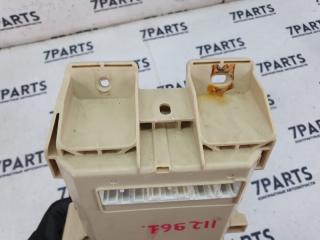 Блок предохранителей TOYOTA CAMRY ACV40 2AZFE 82730-33D20 4 ракурс