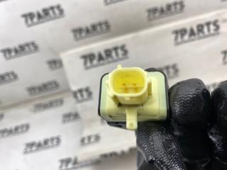 Датчик airbag TOYOTA CAMRY ACV40 2AZFE 89831-33030 3 ракурс