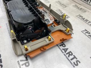 Консоль кпп TOYOTA CAMRY ACV40 2AZFE 3 ракурс Консоль кпп TOYOTA CAMRY ACV40 2AZFE 3 ракурс