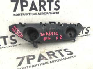 Крепление бампера переднее правое NISSAN NOTE 2012