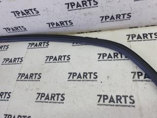 Уплотнение дверное правое переднее MITSUBISHI PAJERO V65W 6G74 MR437150 5 ракурс