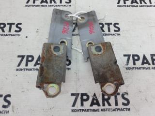 Крепление капота MITSUBISHI PAJERO V65W 6G74 1 ракурс