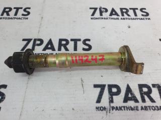 Болт задний MITSUBISHI PAJERO 2000