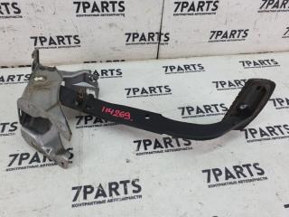 Педаль тормоза MITSUBISHI PAJERO V65W 6G74 3 ракурс