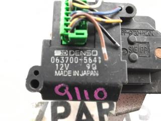 Сервопривод заслонок печки HONDA SABER UA2 063700-5641 3 ракурс