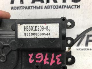 Сервопривод заслонок печки MAZDA DEMIO DW5W HB601D209 3 ракурс