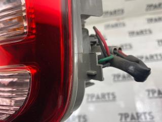 Стоп правый задний TOYOTA ISIS ZGM10 2ZRFAE 44-64 5 ракурс