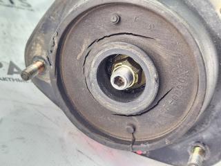 Стойка правая передняя SUBARU FORESTER SG5 EJ202DXSAE 3 ракурс