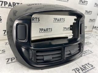 Консоль магнитофона TOYOTA ESTIMA MCR30 1MZFE 2 ракурс