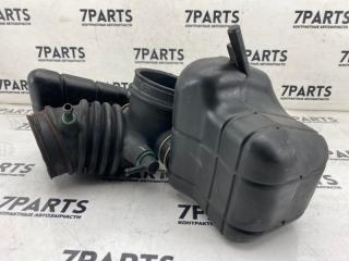 Патрубок воздушн.фильтра MITSUBISHI DIAMANTE F36A 6G72 1505A210 4 ракурс