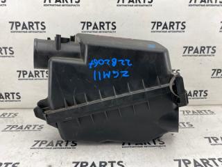Корпус воздушного фильтра TOYOTA ISIS ZGM11 3ZRFAE 17700-37270 1 ракурс Корпус воздушного фильтра TOYOTA ISIS ZGM11 3ZRFAE 17700-37270 1 ракурс