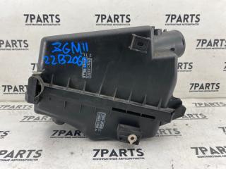 Корпус воздушного фильтра TOYOTA ISIS ZGM11 3ZRFAE 17700-37270 3 ракурс Корпус воздушного фильтра TOYOTA ISIS ZGM11 3ZRFAE 17700-37270 3 ракурс