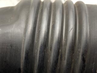 Патрубок воздушн.фильтра TOYOTA ESTIMA EMINA CXR10 3CTE 52831-28020 3 ракурс