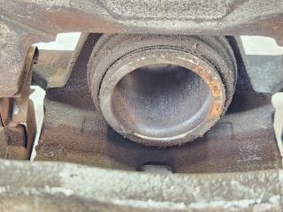Суппорт левый задний MAZDA MPV LY3P L3VE 5 ракурс
