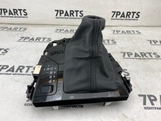 Консоль кпп MAZDA DEMIO DJ5FS ,D10A-64334 4 ракурс Консоль кпп MAZDA DEMIO DJ5FS ,D10A-64334 4 ракурс