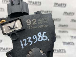 Педаль подачи топлива NISSAN JUKE YF15 HR15DE 180021HM0A 3 ракурс