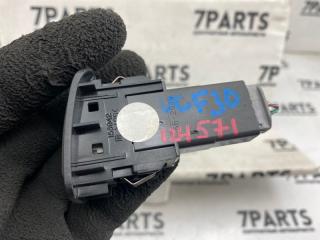 Кнопка TOYOTA CELSIOR UCF30 3UZFE 3 ракурс