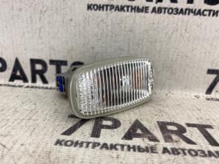 Повторитель в крыло TOYOTA CELSIOR 2004