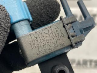 Вакуумный клапан TOYOTA STARLET EP95 90910-12151 3 ракурс