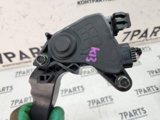 Педаль подачи топлива NISSAN MARCH K13 HR16DE 180021A10E 4 ракурс