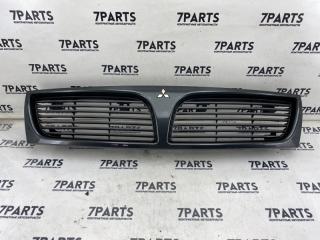 Решетка радиатора MITSUBISHI DIAMANTE K45 6G72 MR154426 1 ракурс
