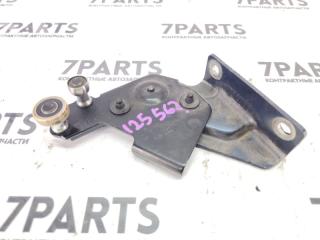 Запчасть ролик раздвижной двери задний правый NISSAN SERENA 2012