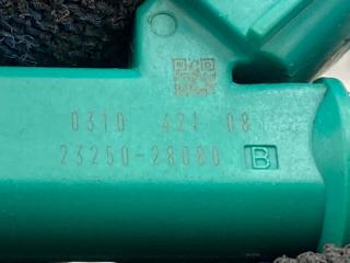 Форсунка TOYOTA IPSUM ACM21 2AZFE 23250-28080 3 ракурс