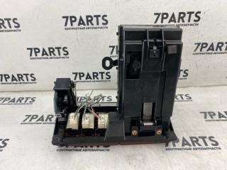 Консоль центральная TOYOTA CELSIOR UCF31 3UZFE 5 ракурс