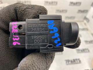 Кнопка аварийной сигнализации TOYOTA VOLTZ ZZE136 1ZZFE 84332-01070 4 ракурс