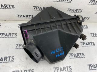 Корпус воздушного фильтра NISSAN AVENIR SALUT PW10 SR20DE 4 ракурс Корпус воздушного фильтра NISSAN AVENIR SALUT PW10 SR20DE 4 ракурс