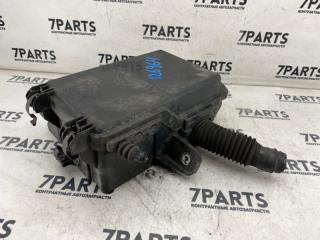 Блок предохранителей TOYOTA DYNA XZU730 N04C 3 ракурс