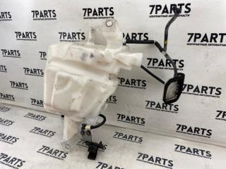 Бачок стеклоомывателя TOYOTA DYNA XZU730 N04C 16470-78070 2 ракурс Бачок стеклоомывателя TOYOTA DYNA XZU730 N04C 16470-78070 2 ракурс