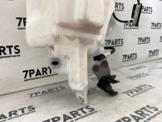 Бачок стеклоомывателя TOYOTA DYNA XZU730 N04C 16470-78070 5 ракурс Бачок стеклоомывателя TOYOTA DYNA XZU730 N04C 16470-78070 5 ракурс