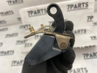 Ручка задней двери MITSUBISHI LEGNUM EC5W 6A13 MB830586 4 ракурс