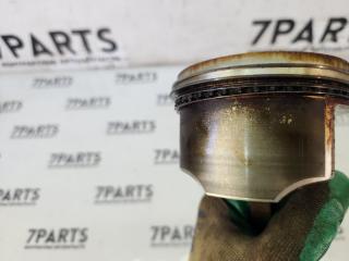 Поршень с шатуном TOYOTA CELSIOR UCF31 3UZFE 3 ракурс Поршень с шатуном TOYOTA CELSIOR UCF31 3UZFE 3 ракурс