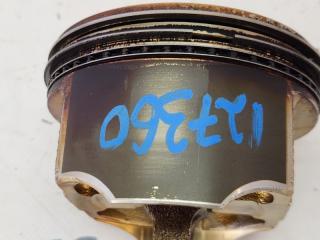 Поршень с шатуном TOYOTA CELSIOR UCF31 3UZFE 4 ракурс Поршень с шатуном TOYOTA CELSIOR UCF31 3UZFE 4 ракурс