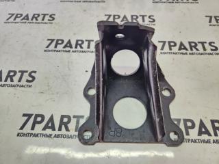 Кронштейн опоры двигателя правый NISSAN GLORIA MY34 VQ25DD 112328P300 3 ракурс