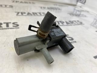 Вакуумный клапан TOYOTA ISIS ANM10 1AZFSE 90910-12257 2 ракурс