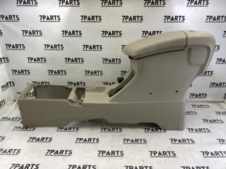 Бардачок между сиденьями TOYOTA BELTA KSP92 1KRFE 1 ракурс Бардачок между сиденьями TOYOTA BELTA KSP92 1KRFE 1 ракурс