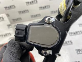 Педаль подачи топлива TOYOTA BREVIS JCG10 1JZFSE 78010-51070 5 ракурс