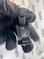 Кнопка корректора фар NISSAN GLORIA HY34 VQ30DET 25190CR000 4 ракурс