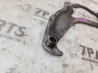 Промежуточная пластина SUZUKI JIMNY JA11V F6A 11311-83C02 3 ракурс