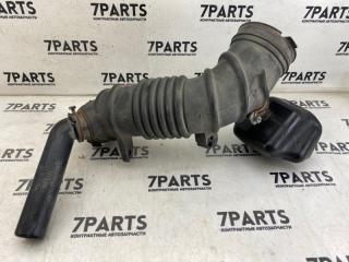 Патрубок воздушн.фильтра TOYOTA ESTIMA ACR50 2AZFE 17881-28270 3 ракурс Патрубок воздушн.фильтра TOYOTA ESTIMA ACR50 2AZFE 17881-28270 3 ракурс